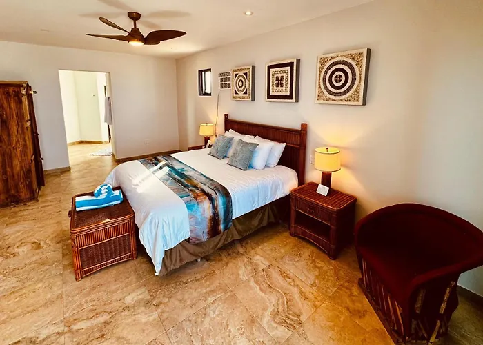 The Cerritos Beach Inn